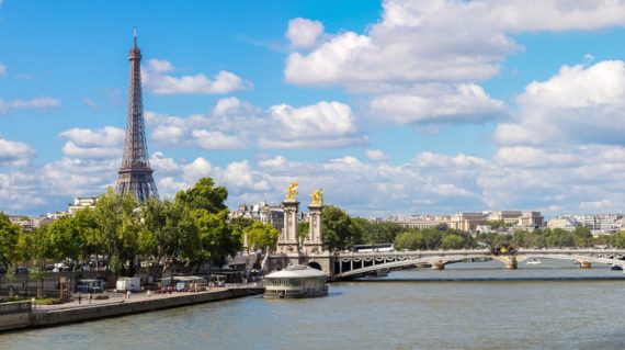 parigi-viaggio-di-gruppo-agenzia-di-viaggi-lecce-calosirte