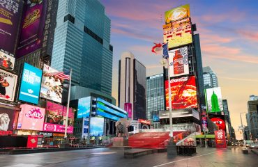 time-square-new-york-calosirte-viaggi-gruppi2022