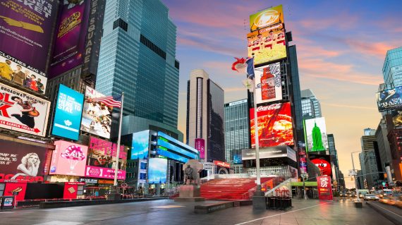 time-square-new-york-calosirte-viaggi-gruppi2022